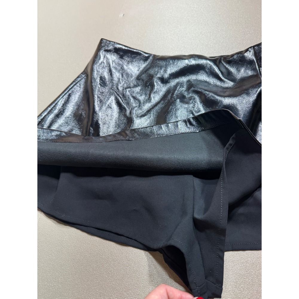 Amanda Uprichard Black Faux Leather Mini Skort Metallic Patent Slit Size M - Picture 6 of 8